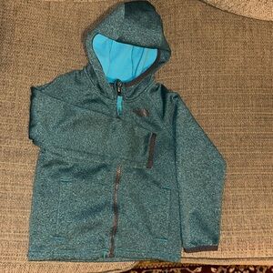 Boys great condition the north face zip up size 4t